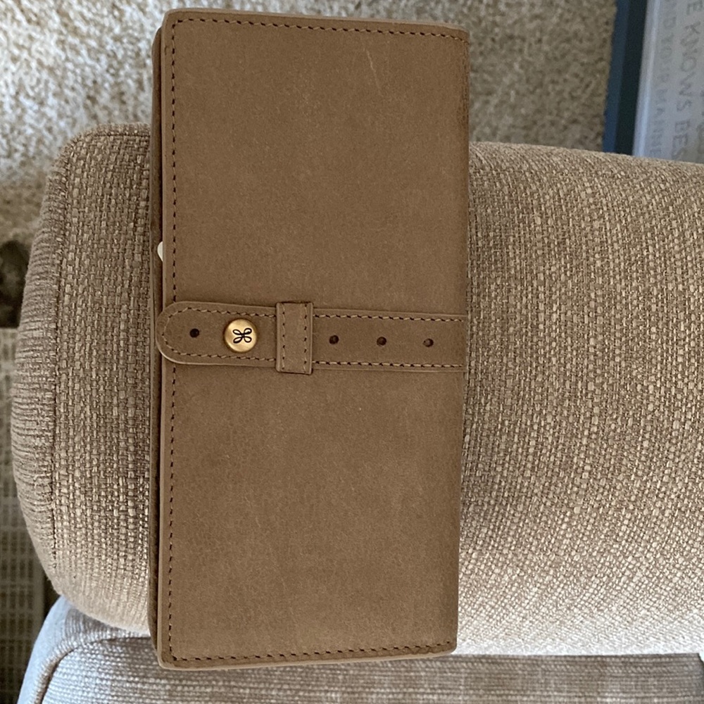 Hobo Wallet- Rose Dust